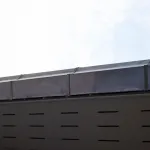 Zadaszenie balkonu w bloku